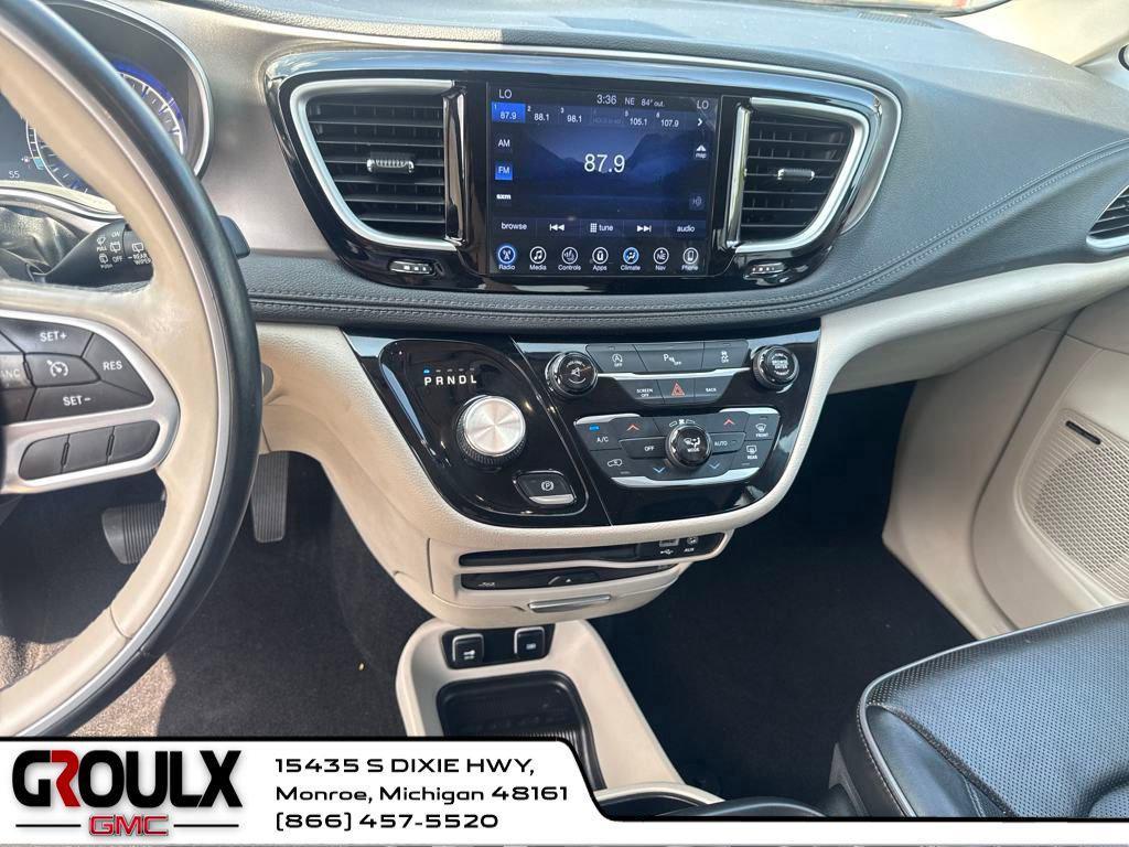 used 2017 Chrysler Pacifica car, priced at $12,195