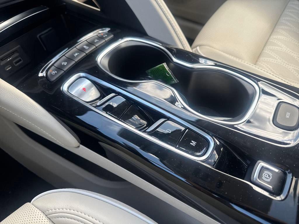 used 2023 Buick Envision car, priced at $33,995