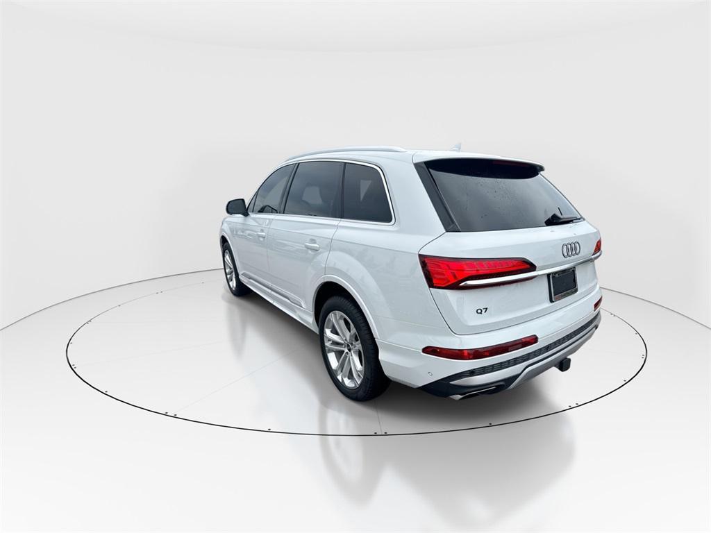 used 2025 Audi Q7 car, priced at $53,587