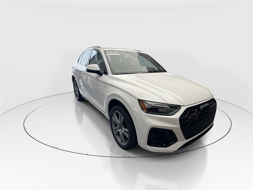 used 2025 Audi Q5 car, priced at $44,387