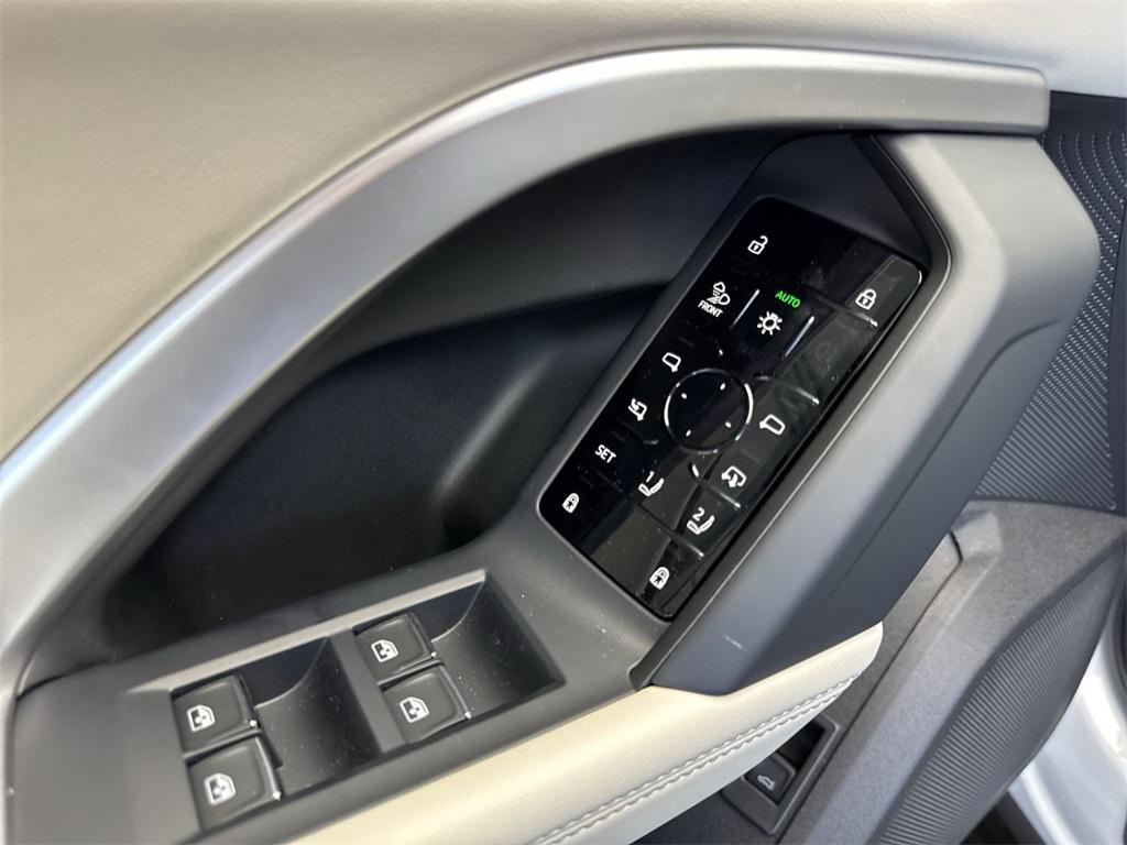 new 2025 Audi Q5 car, priced at $61,300