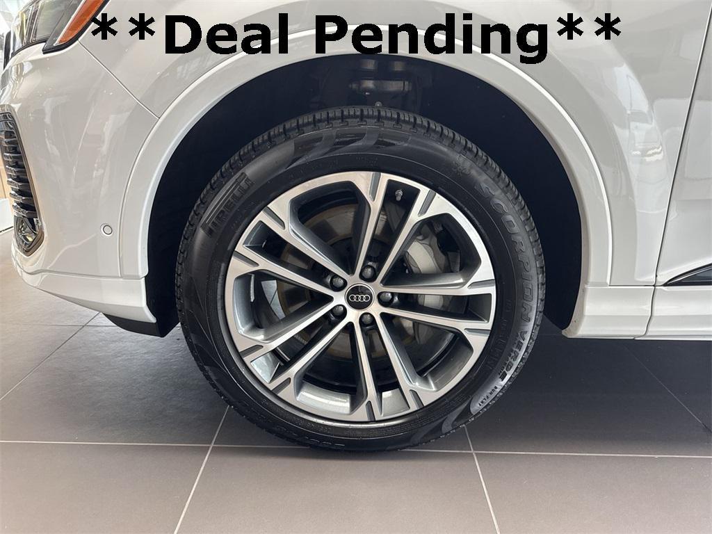 used 2025 Audi Q7 car, priced at $55,287
