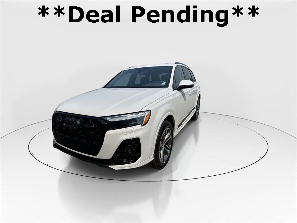 used 2025 Audi Q7 car, priced at $55,287