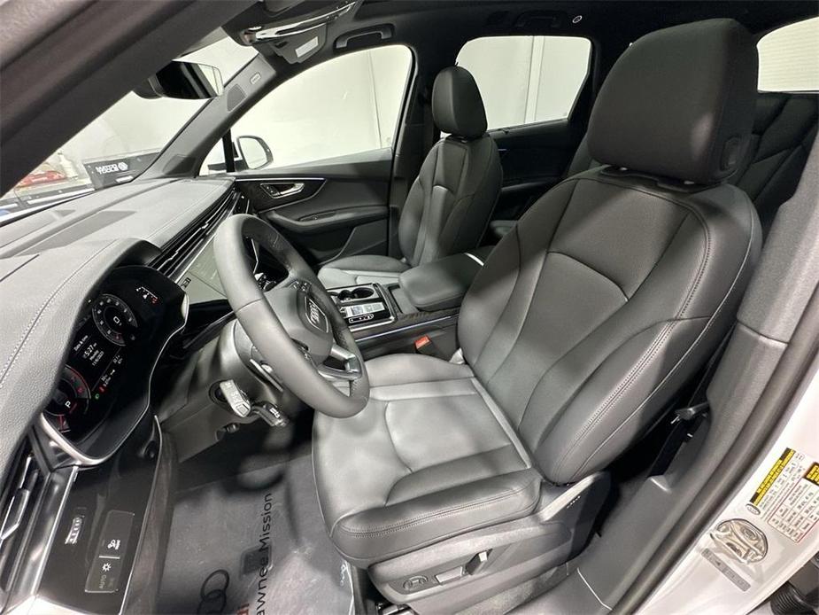 new 2024 Audi Q7 car, priced at $83,460