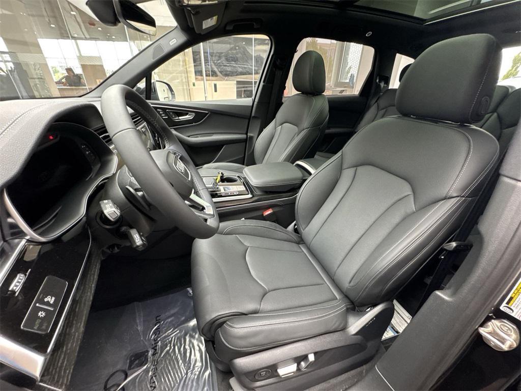 new 2026 Audi Q7 car, priced at $81,995