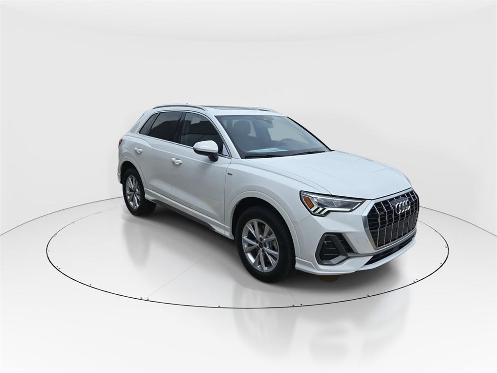new 2025 Audi Q3 car, priced at $43,555
