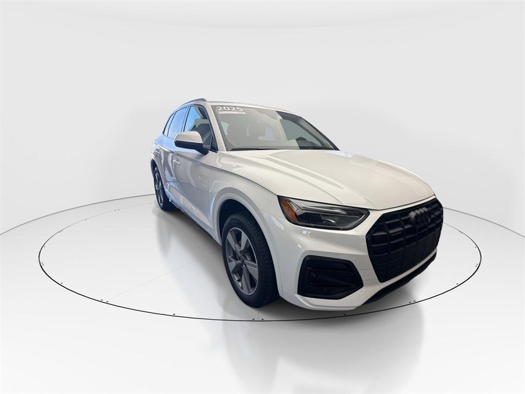 used 2025 Audi Q5 car, priced at $39,987