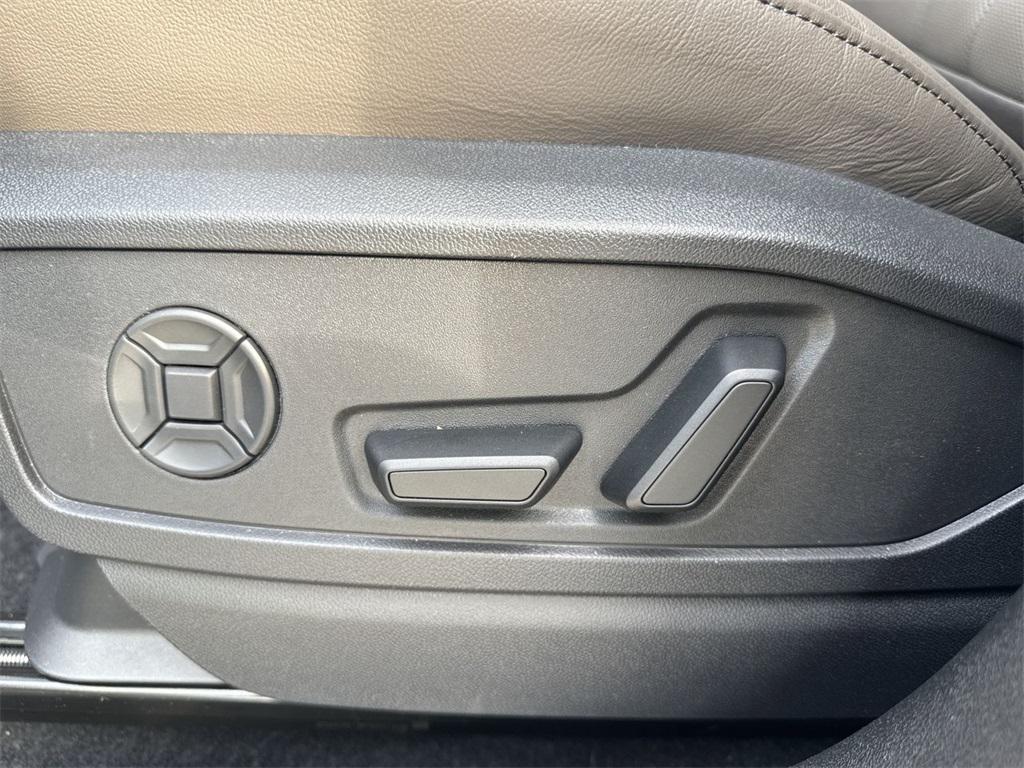 new 2025 Audi Q5 car, priced at $61,950