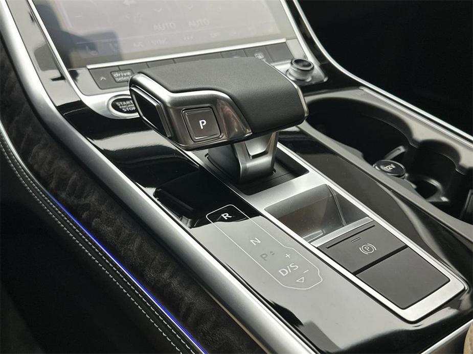 new 2025 Audi Q7 car, priced at $70,400