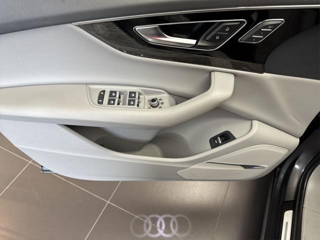 used 2018 Audi Q7 car, priced at $26,000