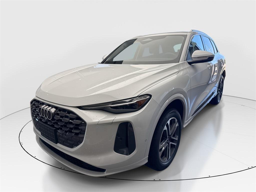 new 2025 Audi Q5 car, priced at $59,640