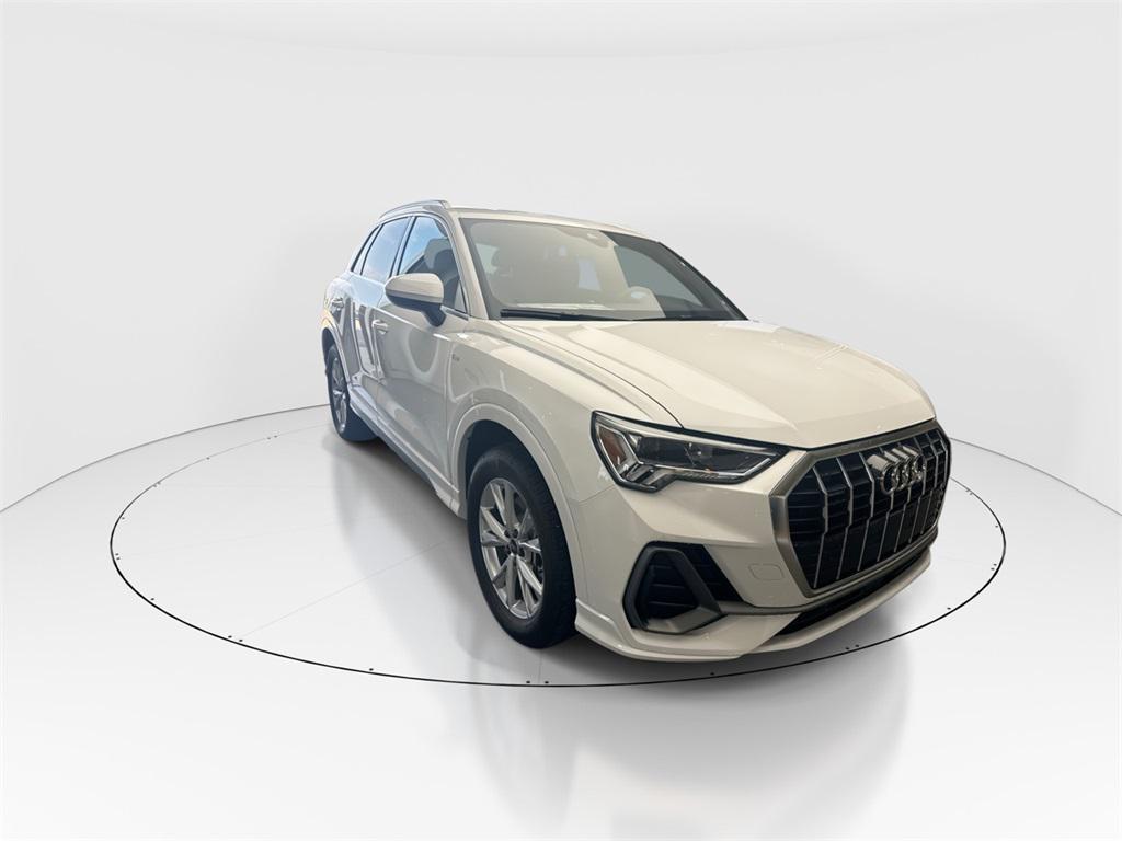 new 2025 Audi Q3 car, priced at $43,555