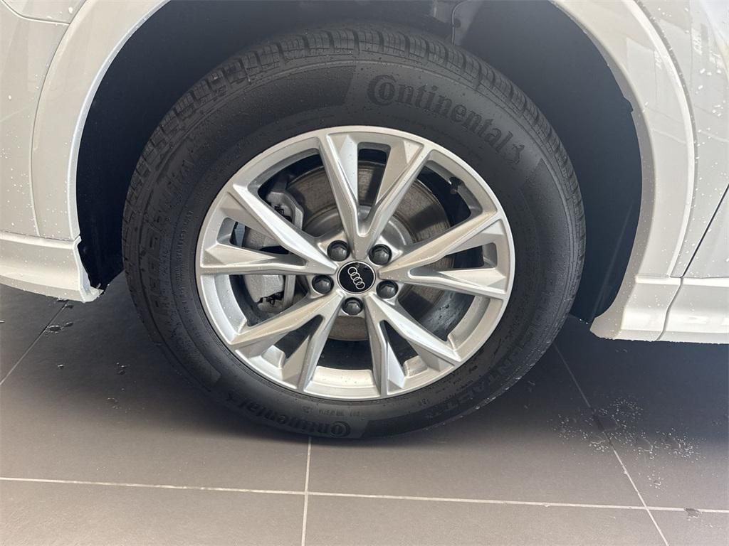 new 2025 Audi Q3 car, priced at $43,555