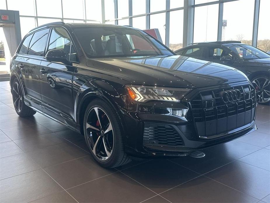 new 2024 Audi Q7 car, priced at $83,490