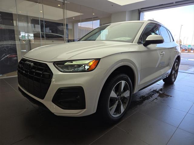 new 2025 Audi Q5 car, priced at $46,695