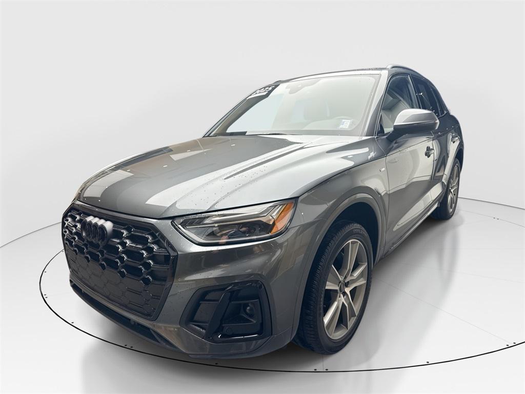 used 2025 Audi Q5 car, priced at $43,287