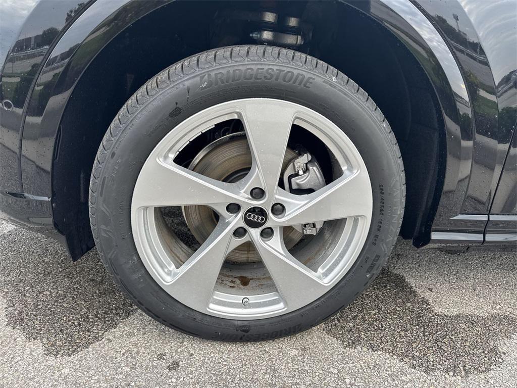 new 2025 Audi Q5 car, priced at $61,950