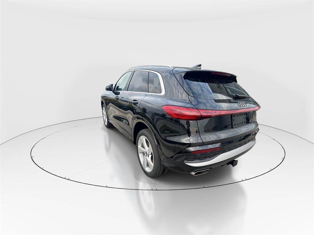 new 2025 Audi Q5 car, priced at $61,950