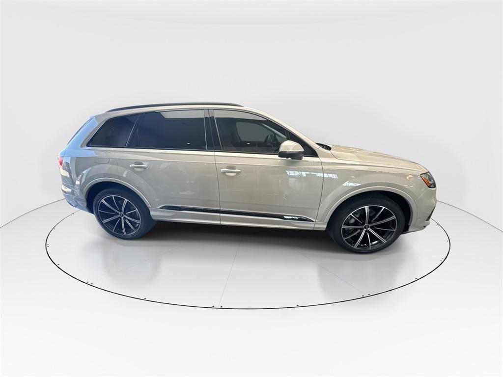 used 2022 Audi Q7 car, priced at $47,987