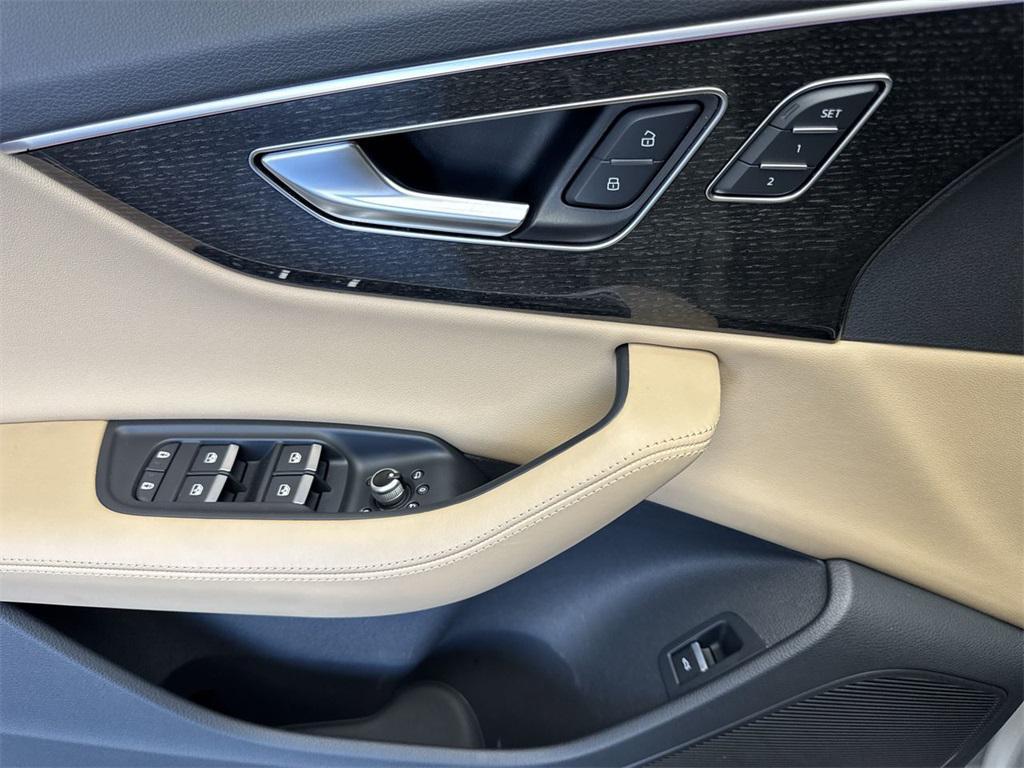 used 2022 Audi Q7 car, priced at $47,987