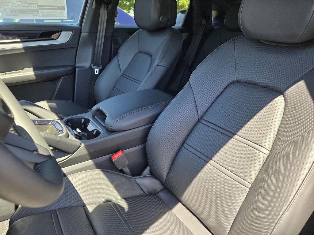 new 2025 Porsche Cayenne car, priced at $125,935