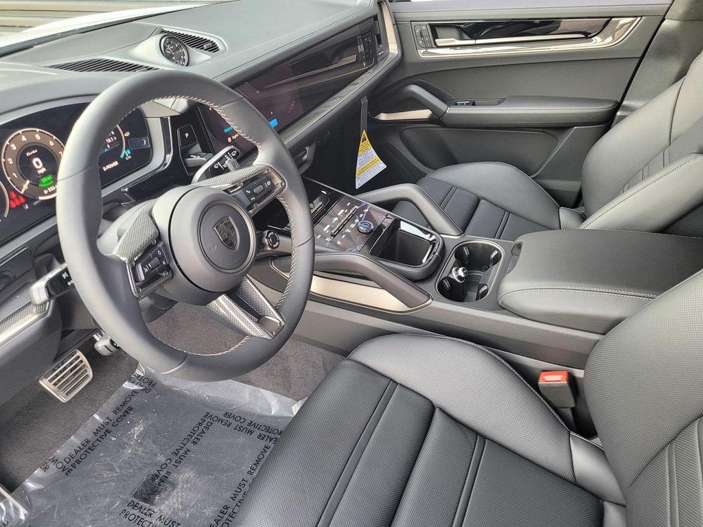new 2025 Porsche Cayenne car, priced at $184,025