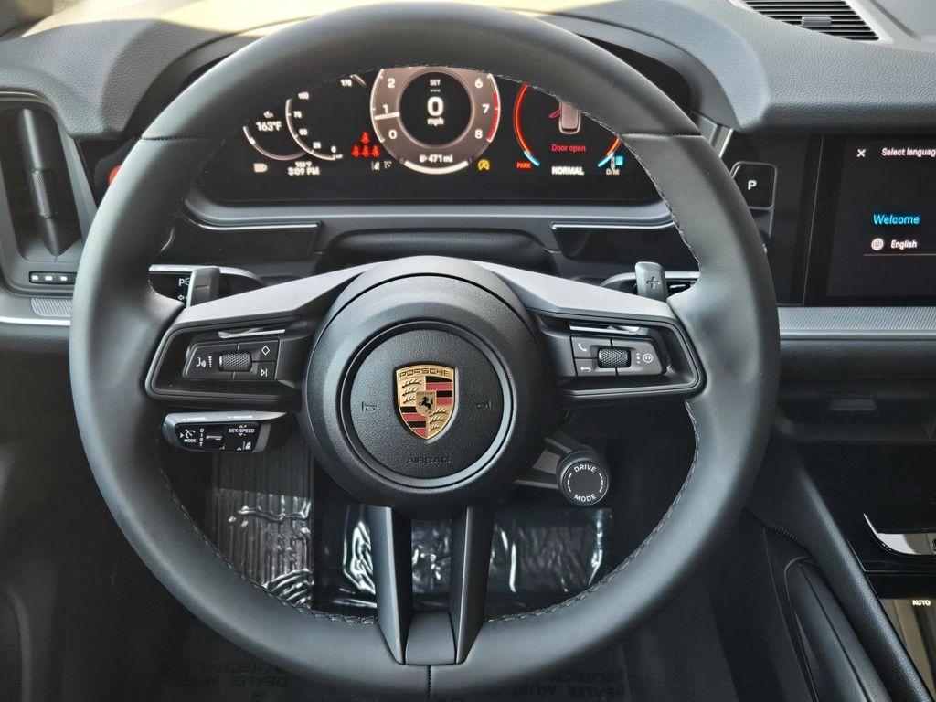 new 2025 Porsche Cayenne car, priced at $94,725