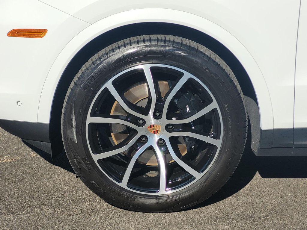 used 2025 Porsche Cayenne car, priced at $86,888