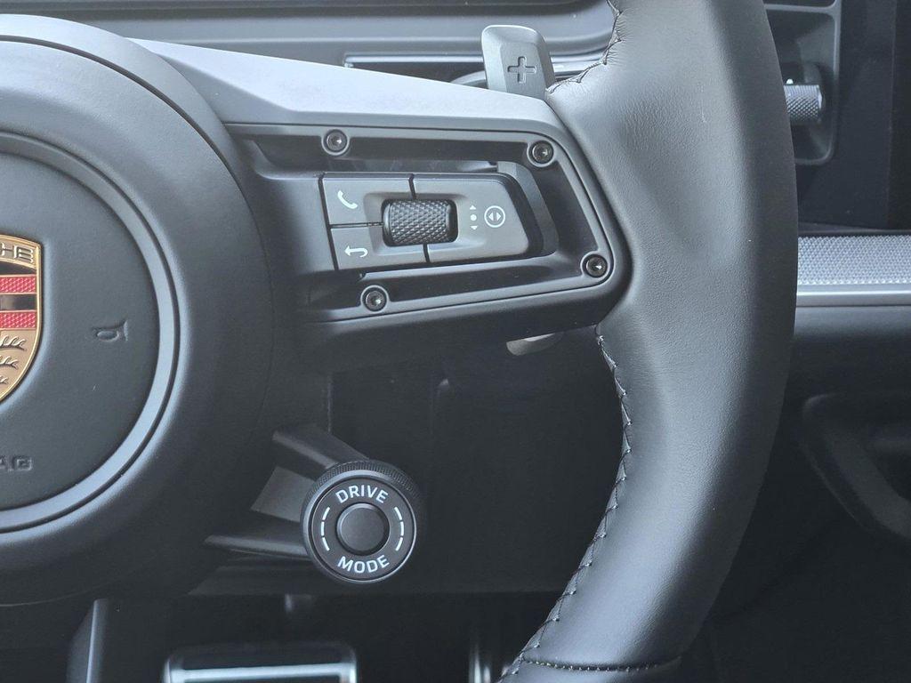 new 2025 Porsche Cayenne car, priced at $140,075