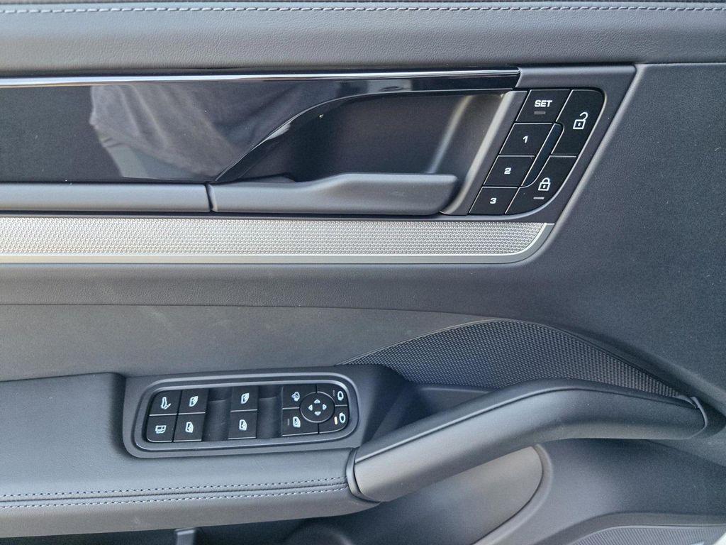 new 2025 Porsche Cayenne car, priced at $140,075