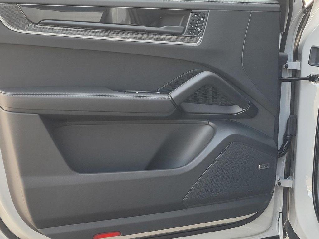 new 2025 Porsche Cayenne car, priced at $190,685