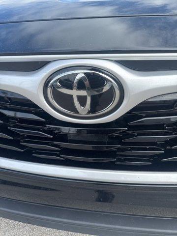 used 2022 Toyota Highlander car, priced at $31,661