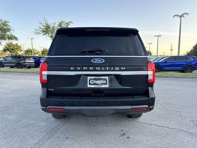 used 2022 Ford Expedition car, priced at $40,989