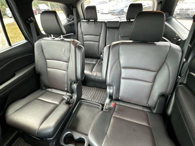 used 2022 Honda Pilot car, priced at $35,994