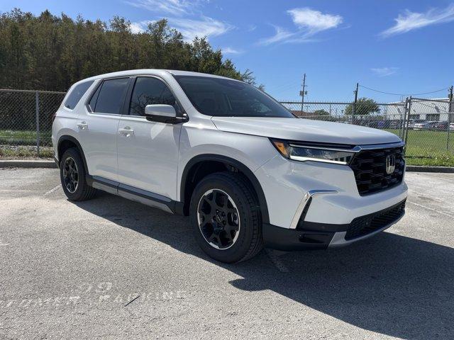 new 2025 Honda Pilot car, priced at $48,543