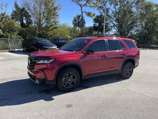 new 2025 Honda Pilot car, priced at $49,184