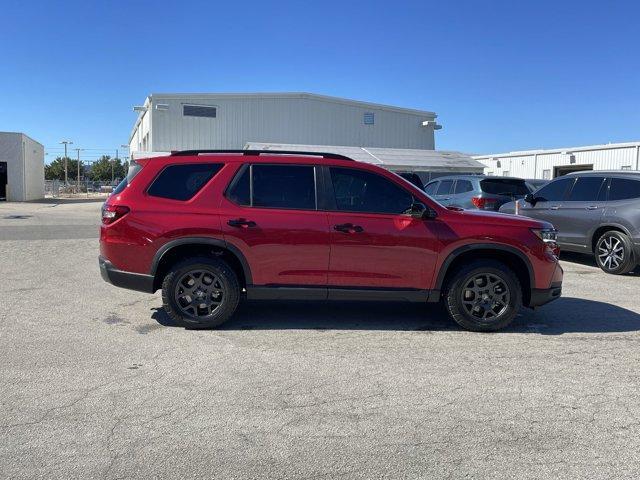 new 2025 Honda Pilot car, priced at $49,184