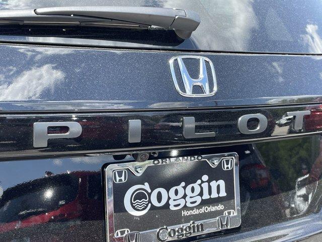 new 2025 Honda Pilot car, priced at $44,107