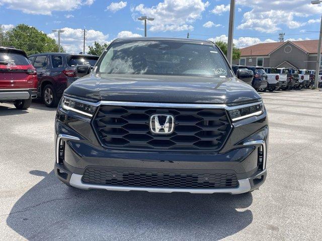 new 2025 Honda Pilot car, priced at $44,107