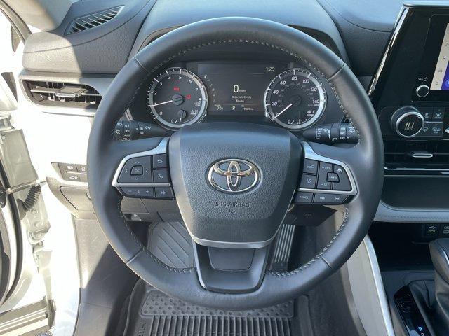 used 2024 Toyota Highlander car, priced at $36,654