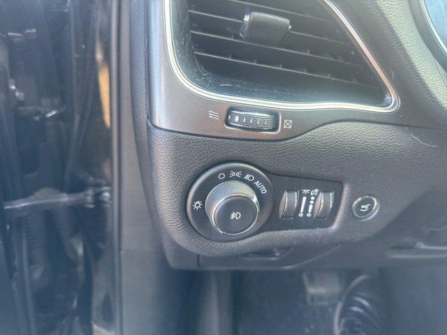 used 2019 Jeep Cherokee car, priced at $14,062