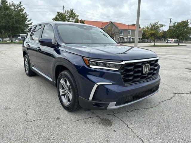 new 2025 Honda Pilot car, priced at $42,520