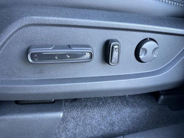 new 2025 Honda Pilot car, priced at $43,986