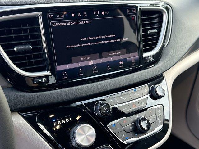 used 2023 Chrysler Pacifica car, priced at $22,454