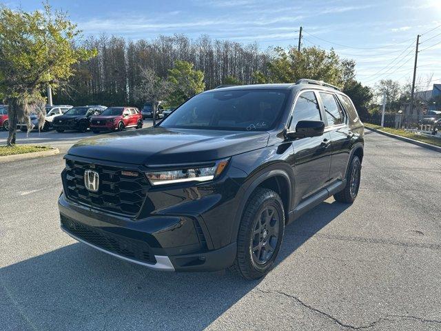 new 2025 Honda Pilot car, priced at $48,090