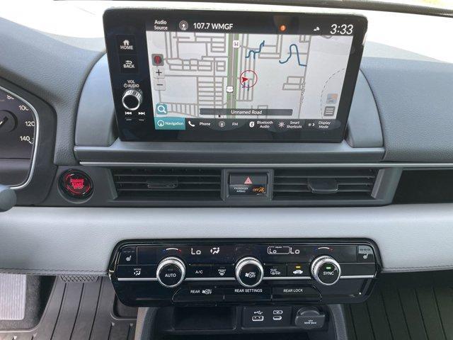 new 2025 Honda Pilot car, priced at $45,578