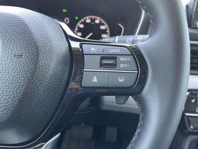 new 2025 Honda Pilot car, priced at $45,578