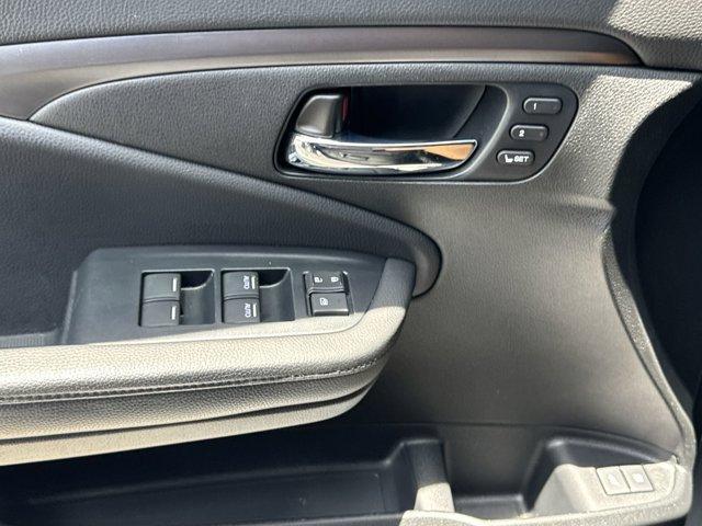 used 2022 Honda Pilot car, priced at $33,127
