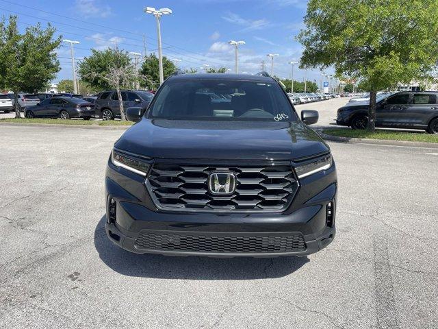 new 2025 Honda Pilot car, priced at $41,051