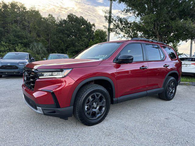 new 2025 Honda Pilot car, priced at $48,621